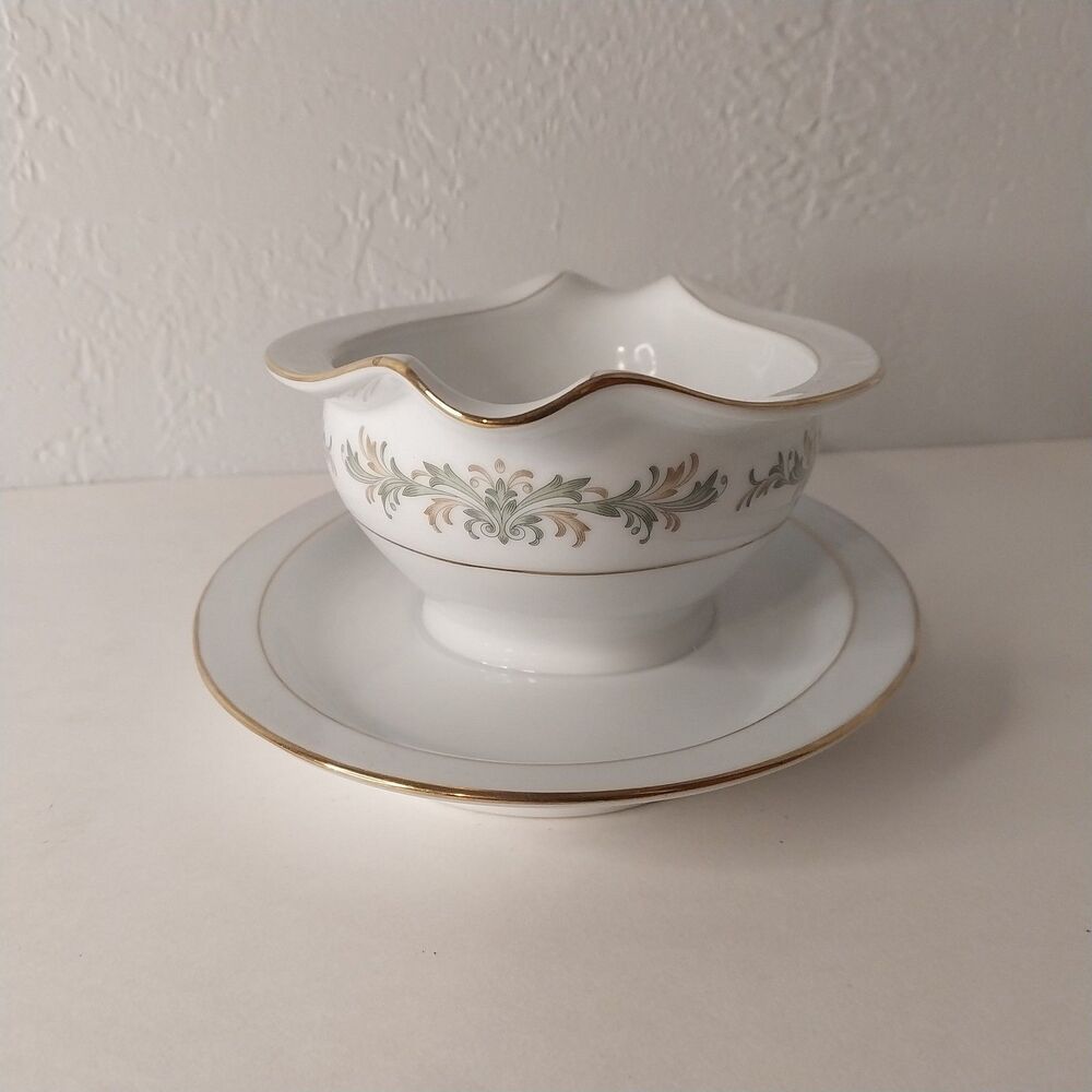 Noritake BARCELONA 6673‎ Gravy Boat Attached Base Gold Trim Discontinued - Picture 2 of 10